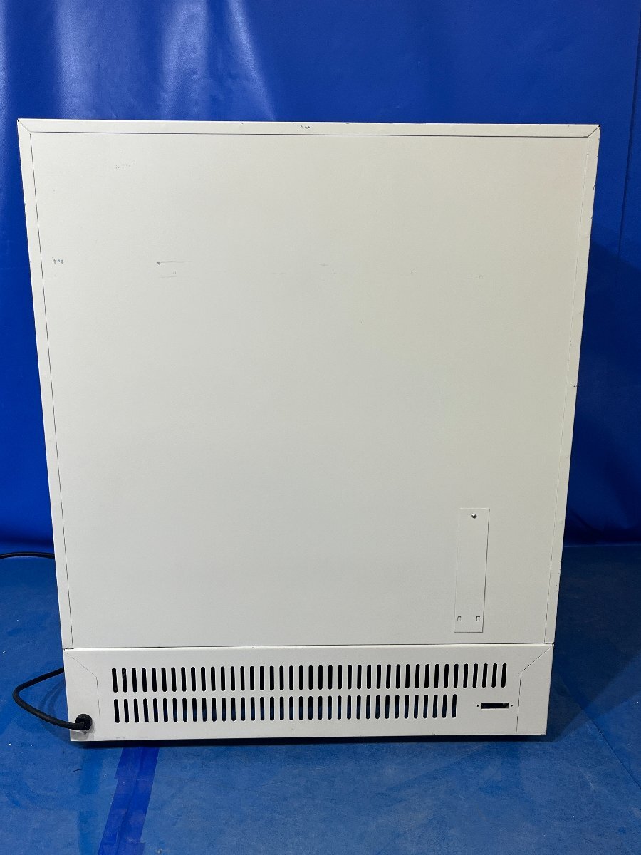 Yamato IC601 Constant Temperature Chamber [g1240113602]