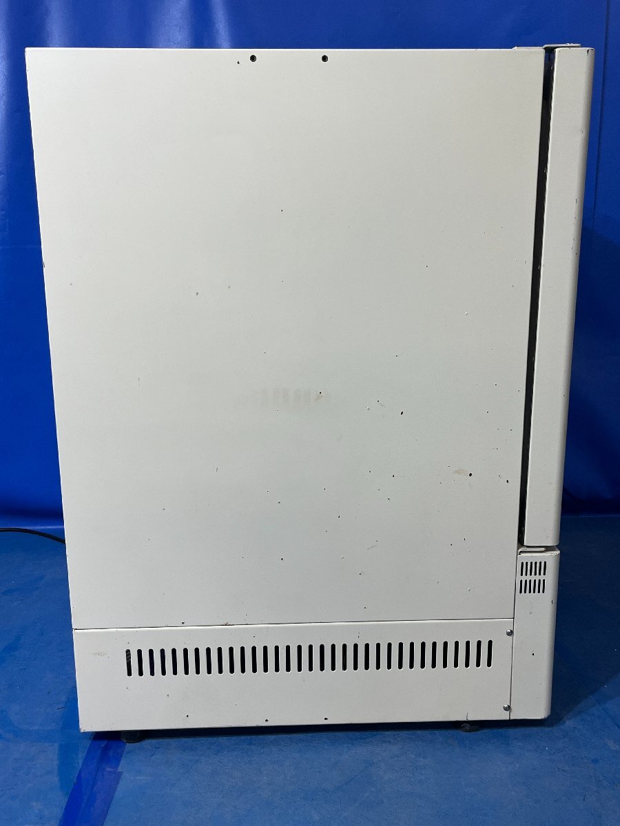 Yamato IC601 Constant Temperature Chamber [g1240113602]