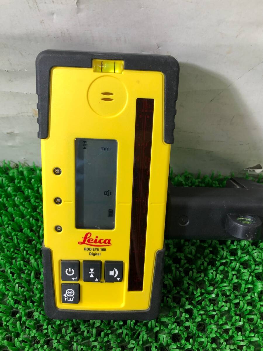 Leica RUGBY610 Rotating Laser Level with Receiver and Case [n1239983525]