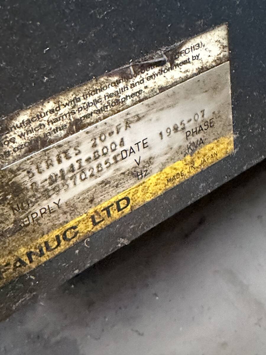 Makino KL-55 NC Milling Machine with FANUC 20-FA Control [h1240141127]