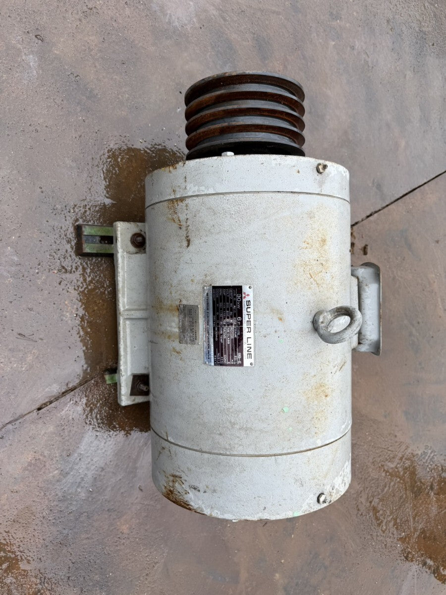 Mitsubishi Electric SB-E 200L Three-Phase Induction Motor 30kW 6P [v1240534444]