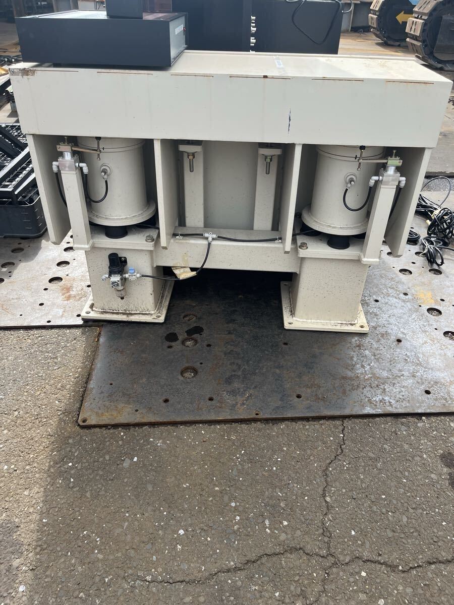 Twyman-Fizeau Interferometer System with Vibration Isolation Table (as-is) [l1240543470]