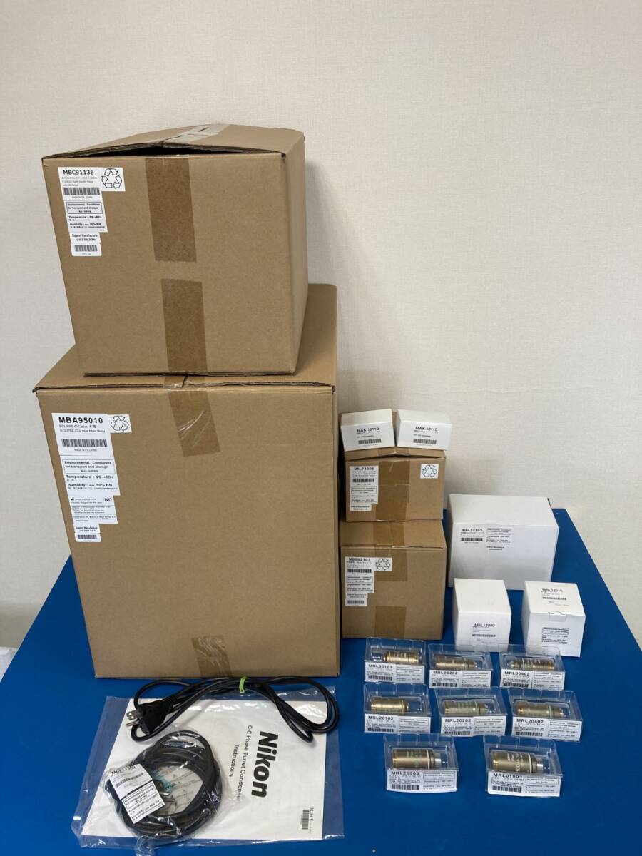 Nikon Eclipse Ci-L Plus LED Upright Microscope with 8 Objective Lenses [v1240615126]