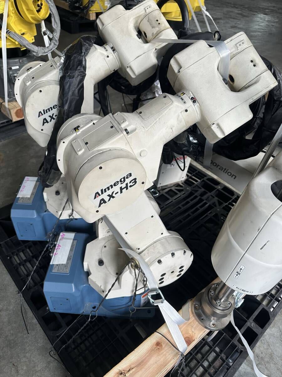 Daihen DA300P Industrial Welding Robot 3 Units [d1240694839]