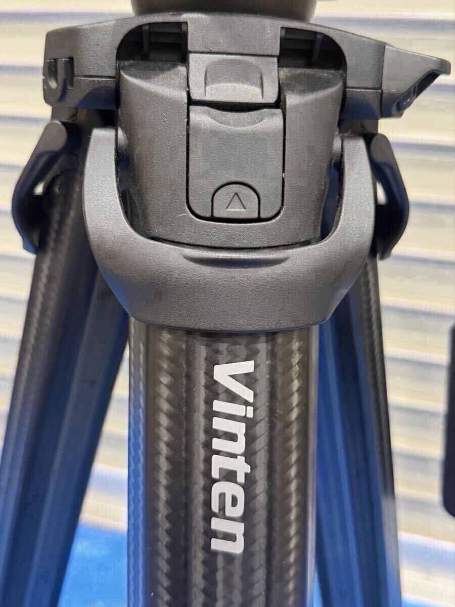 Vinten VB3-FTGS Vision blue3 System with Ground Spreader and Flowtech Legs [l1241804004]