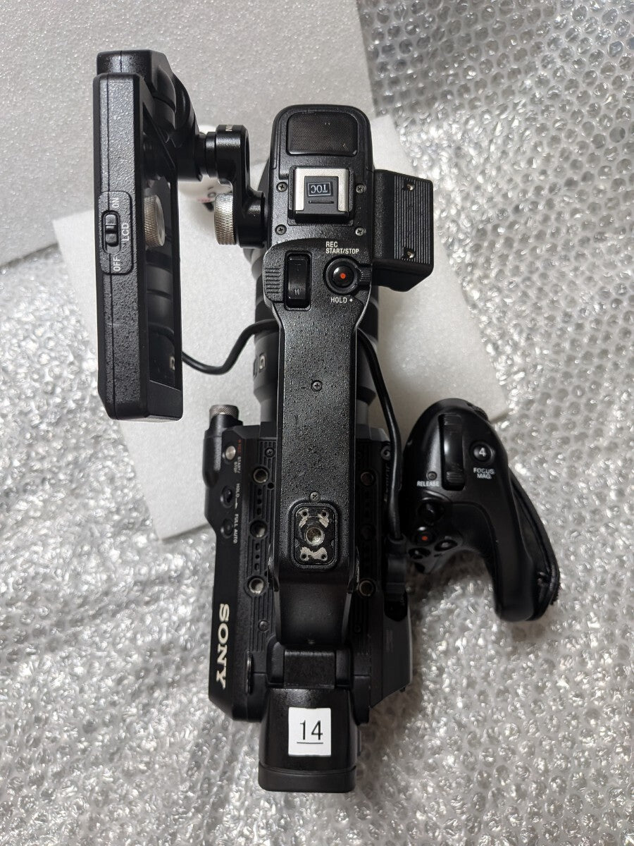 Sony PXW-FS5 Professional Camera [x1244637561]