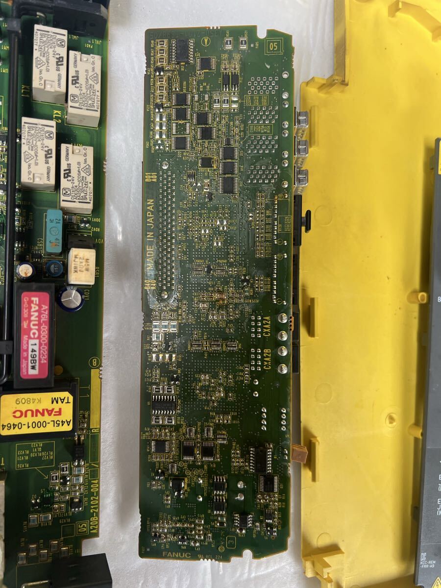 FANUC A06B-6240-H205 Servo Amplifier (for parts or not working) [v1244835459]
