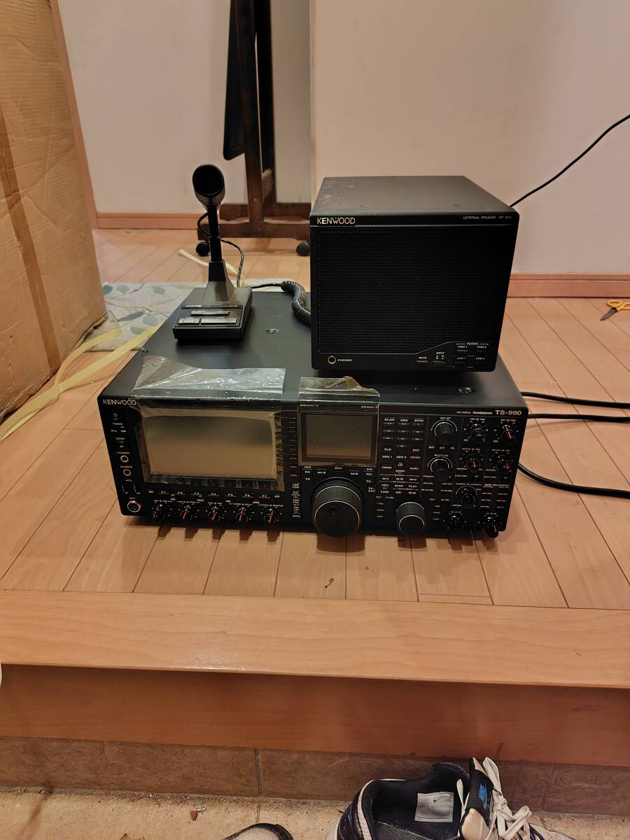 Kenwood TS-990S 200W Transceiver with MC-90 and SP-990 Set [p1246661015]