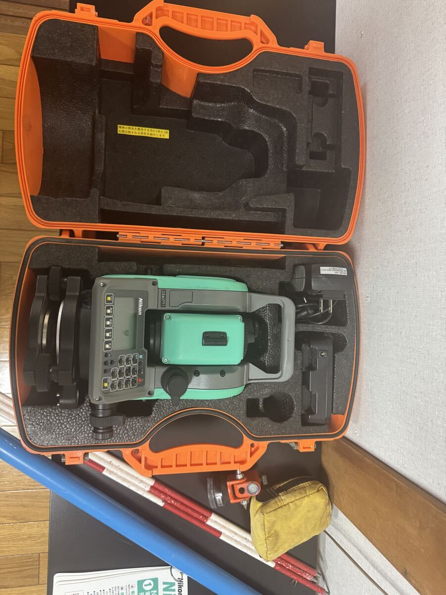 Nikon Nivo Total Station with Hard Case and Accessories [g1247570261]