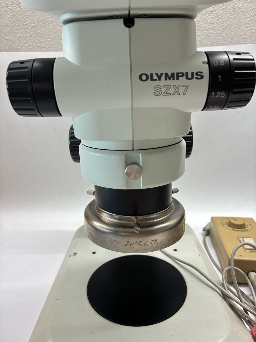 Olympus SZX7 Stereo Microscope with WHSZ15X-H Eyepieces and HDR61WJ LED Illumination [q1247694694]
