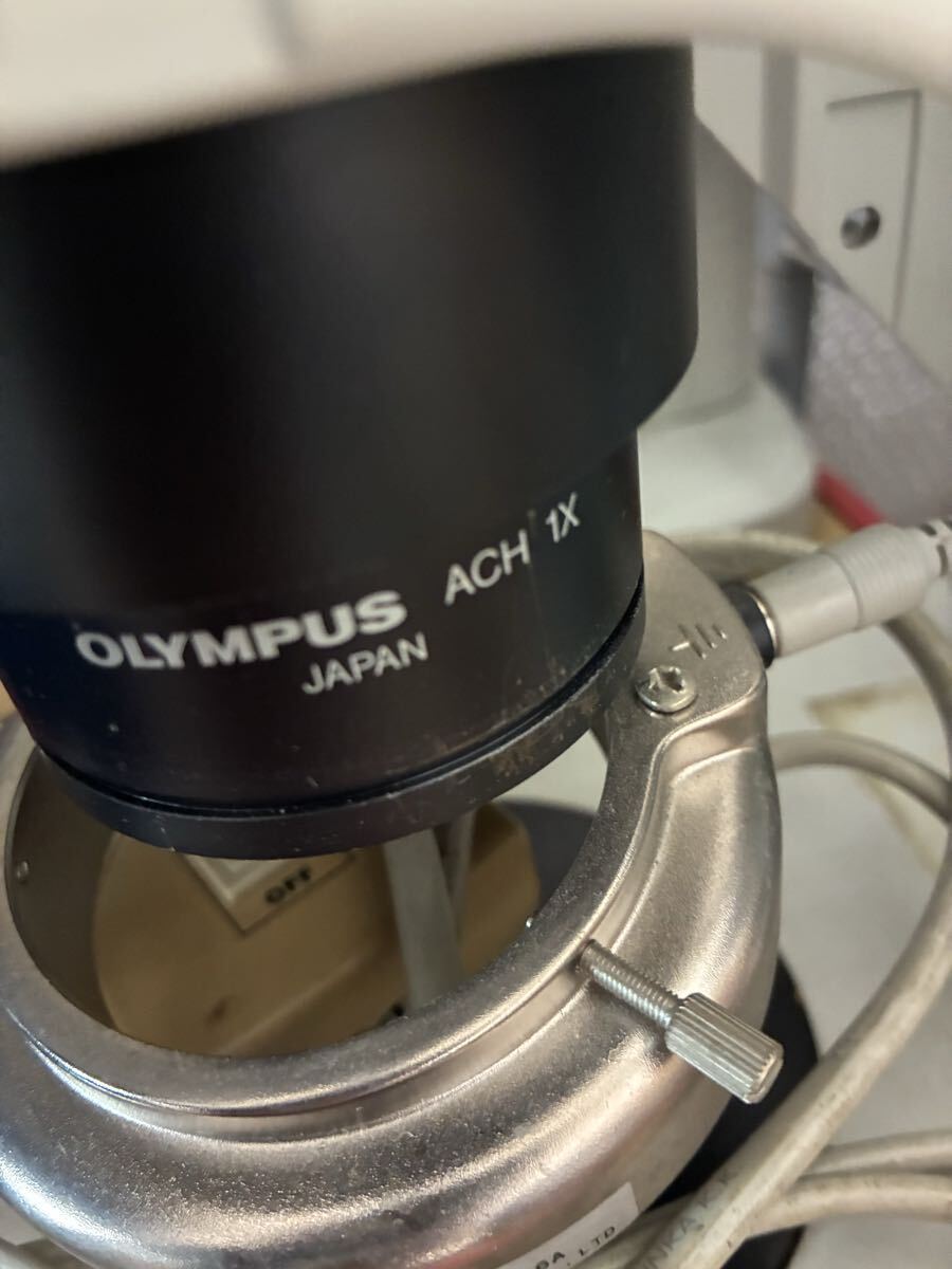 Olympus SZX7 Stereo Microscope with WHSZ15X-H Eyepieces and HDR61WJ LED Illumination [q1247694694]