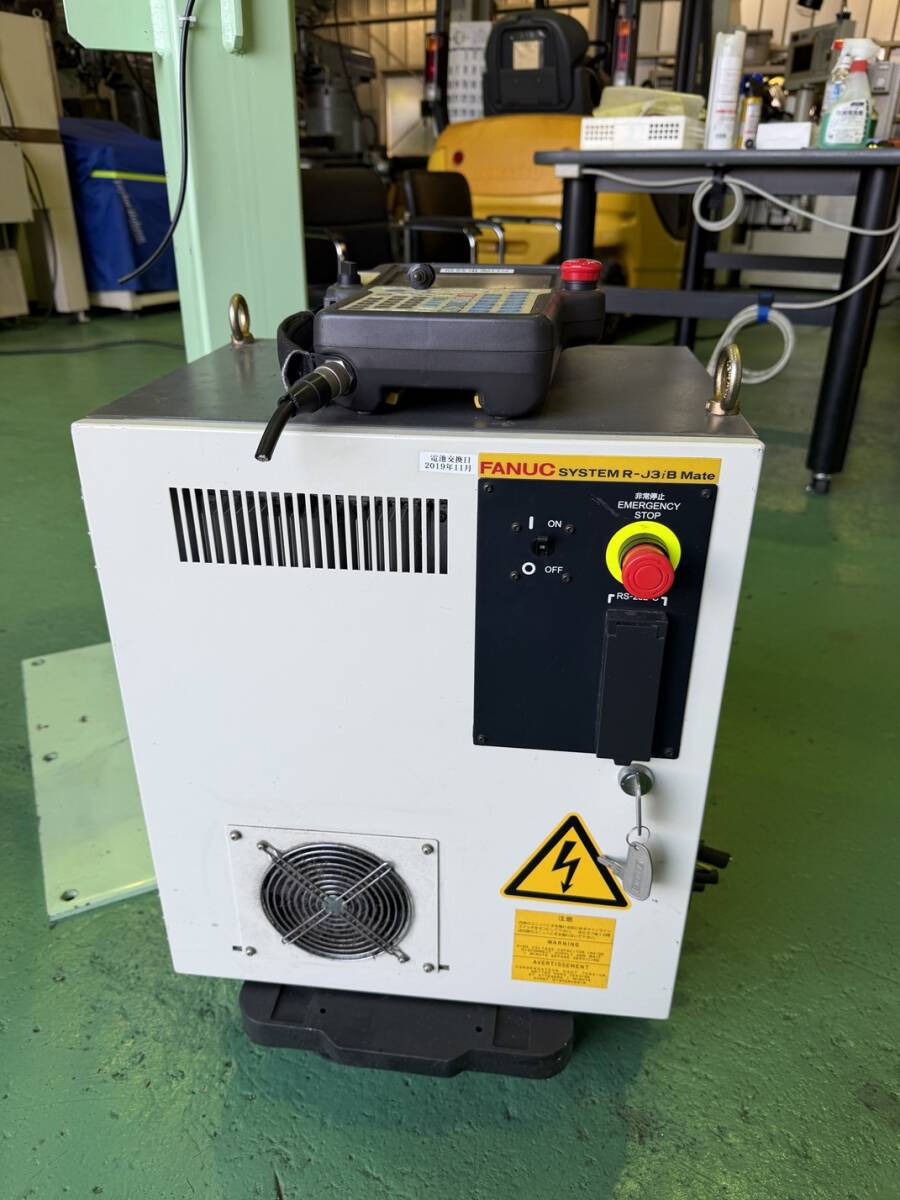 FANUC LR Mate100iB Robot (for parts or not working) [q1247785622]