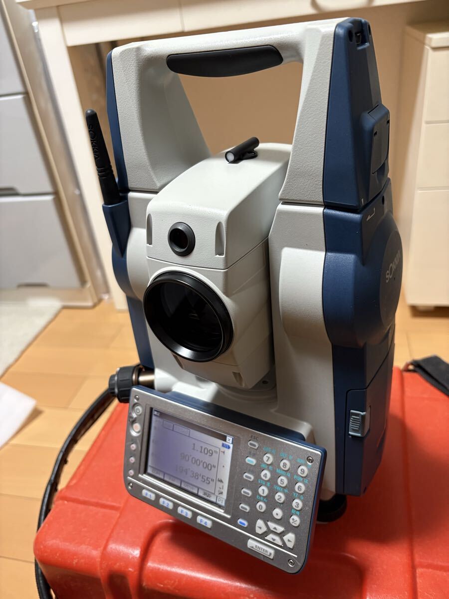 Sokkia SET5X Total Station with Case [e1248061035]