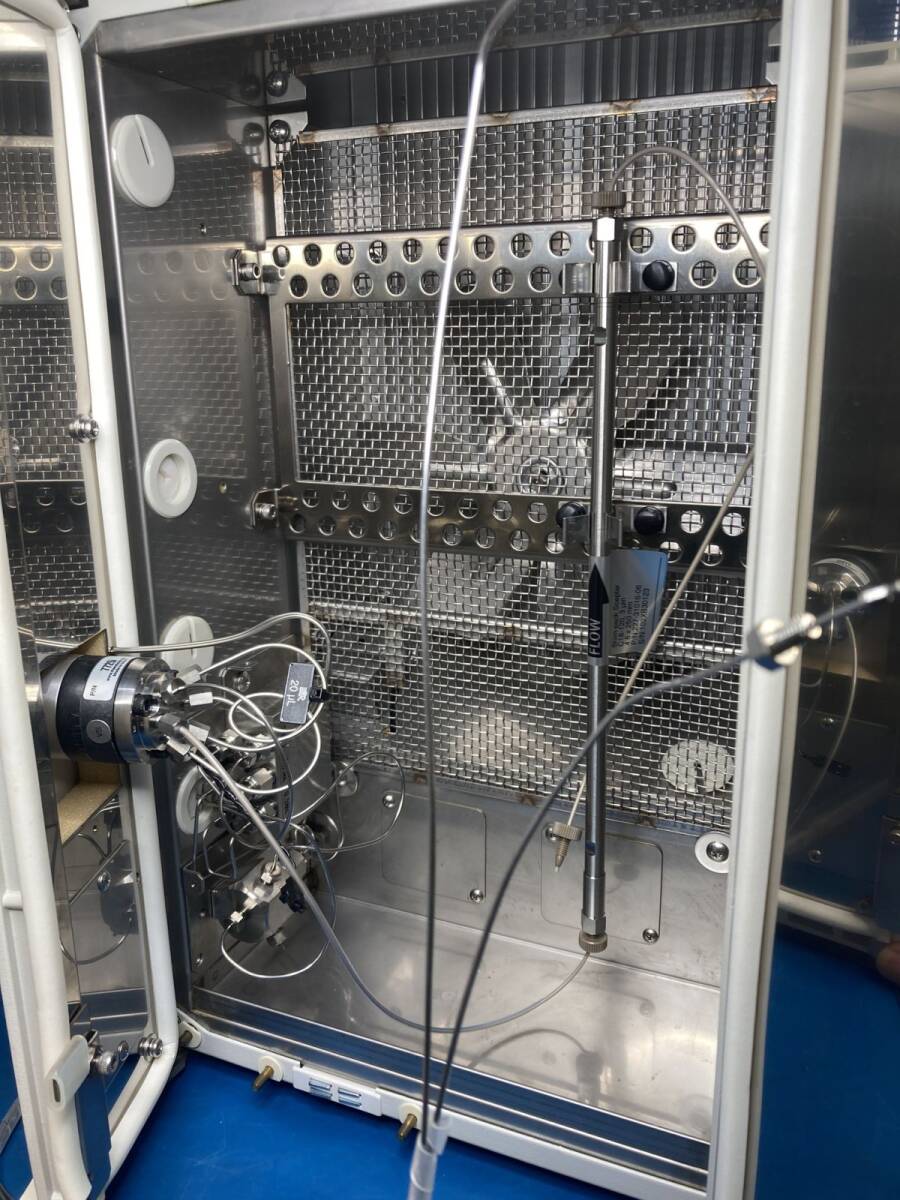 Shimadzu CTO-10AVP Liquid Chromatograph Column Oven with Accessories [n1248242927]