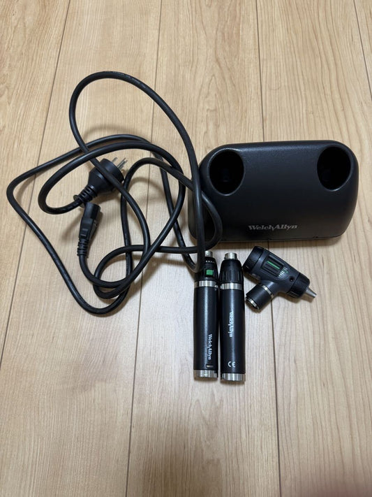 Welch Allyn Otoscope [s1248657191]