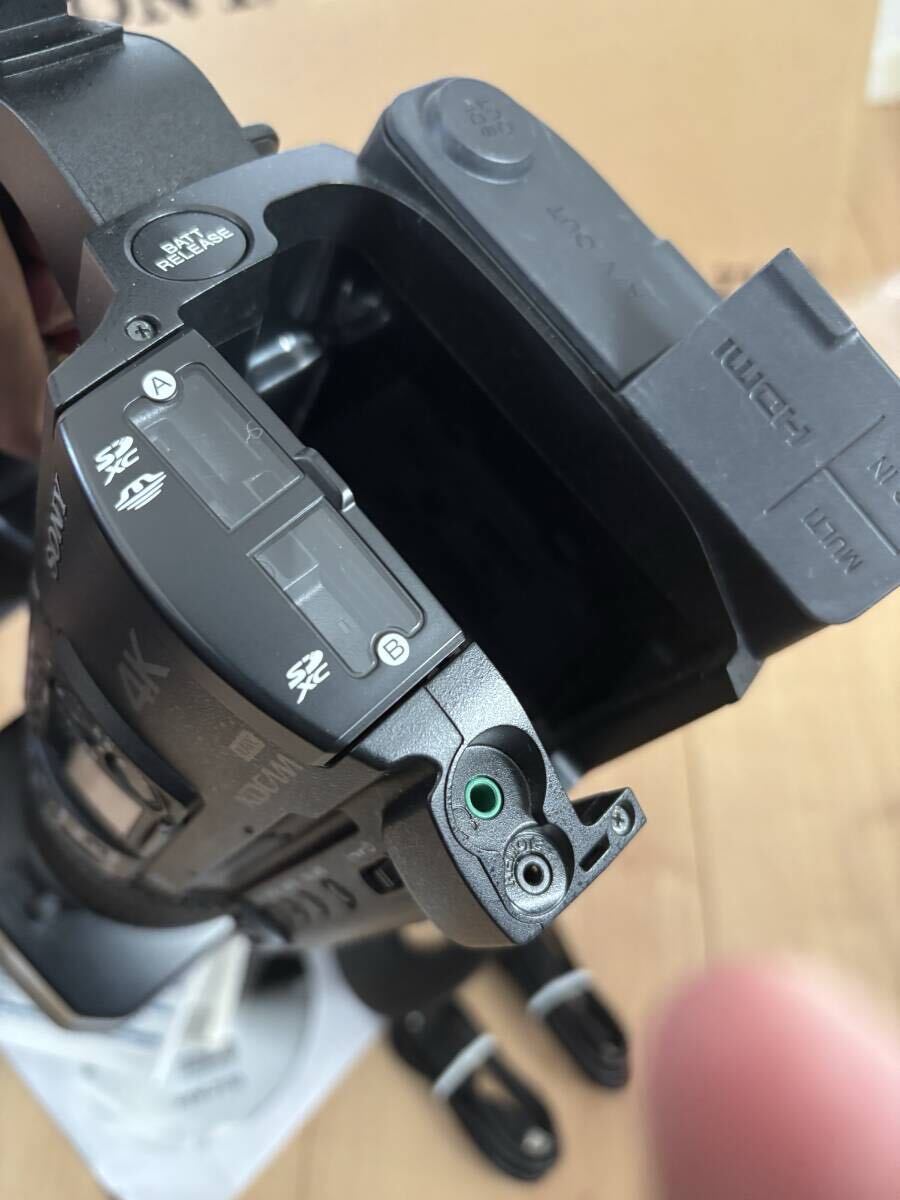 SONY PXW-Z150 4K Handheld Camcorder [d1248693185]