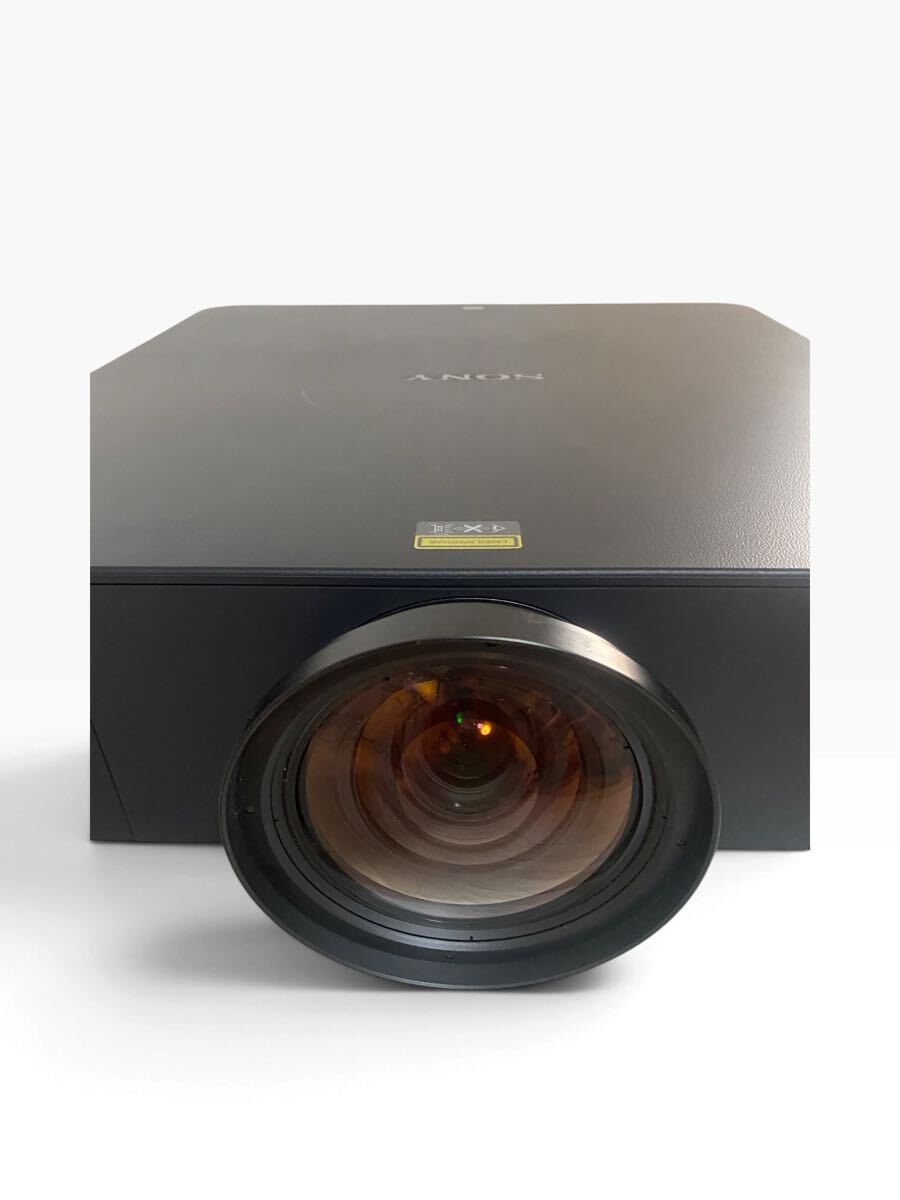 Sony VPL-FHZ61 Projector 138H Lamp Usage Time [f1248682449]