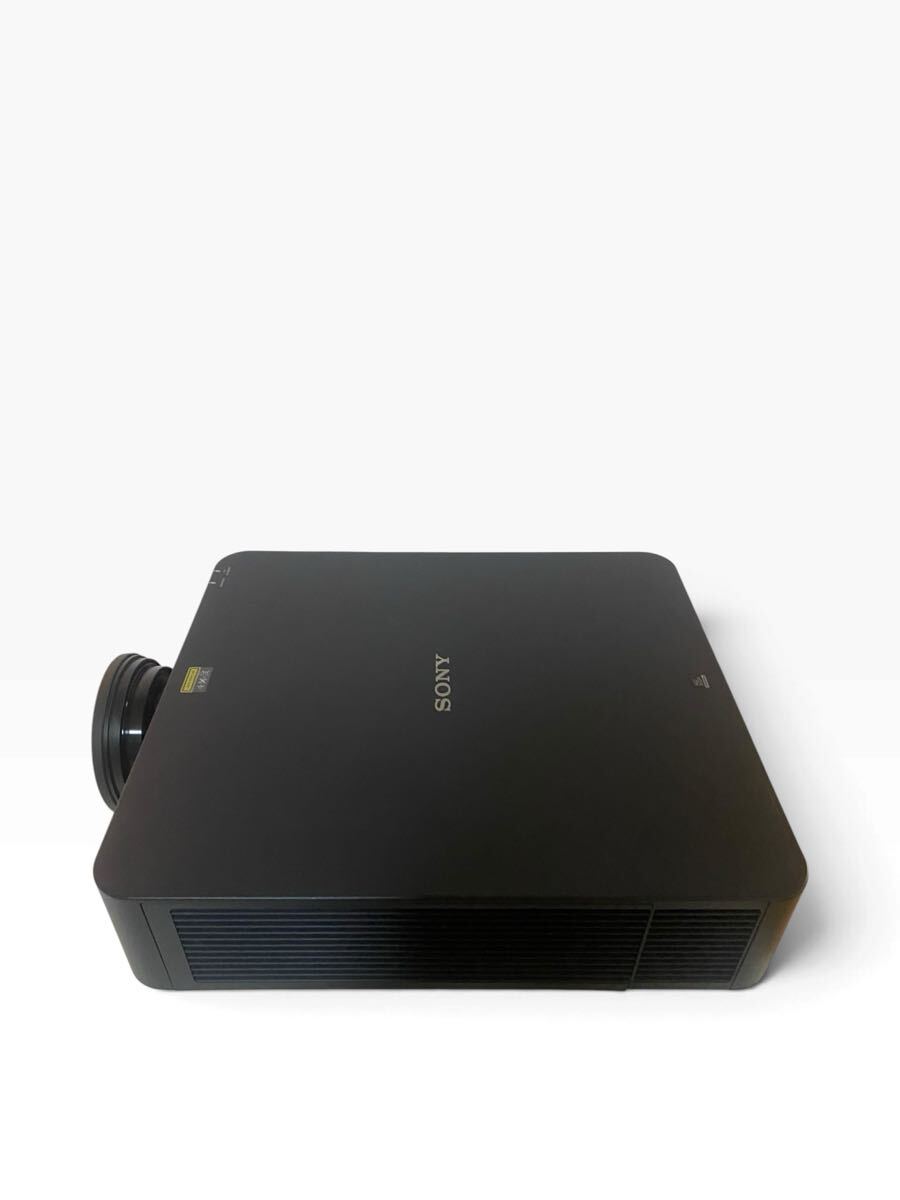 Sony VPL-FHZ61 Projector 138H Lamp Usage Time [f1248682449]