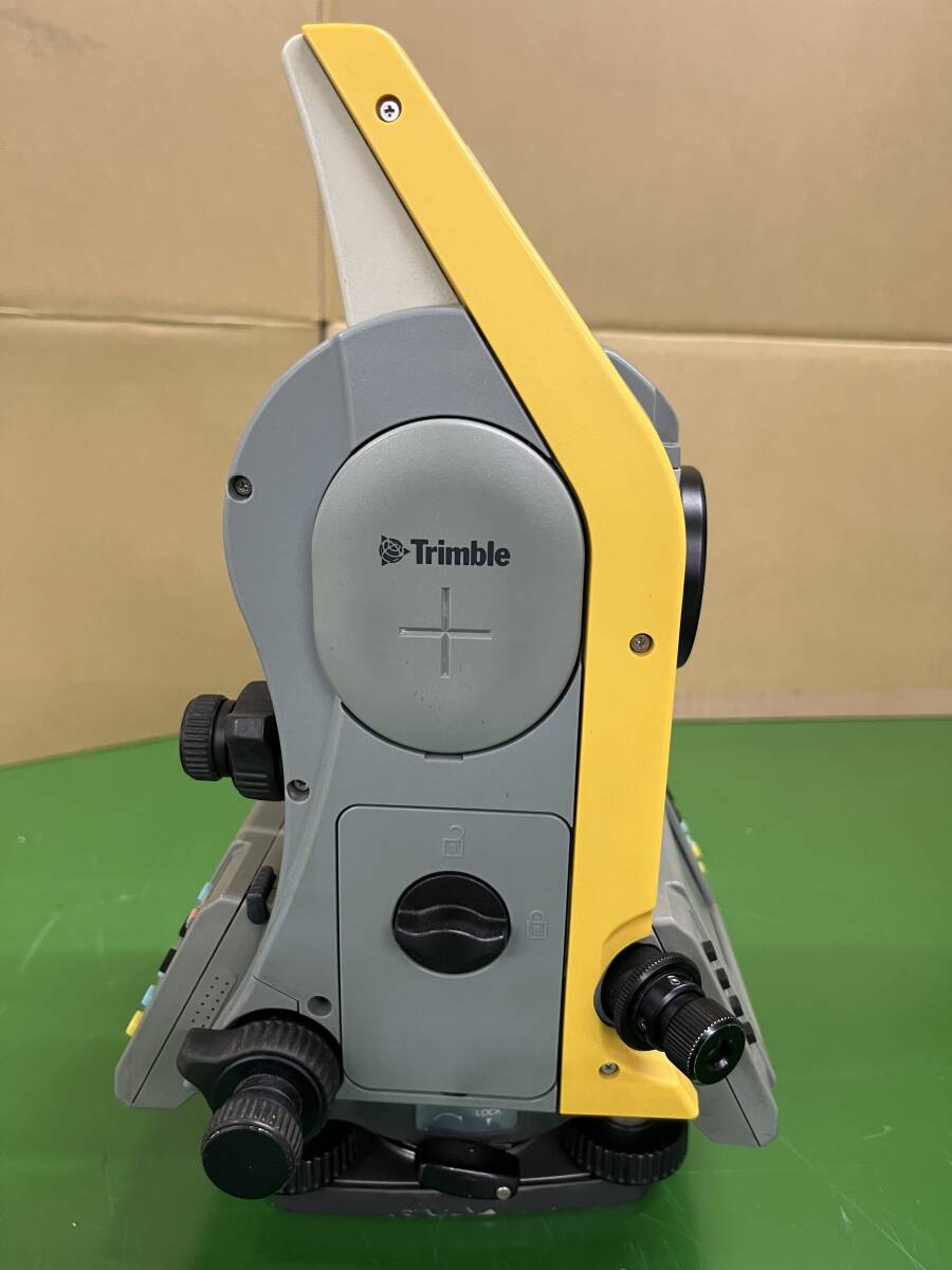 Trimble C5 Total Station with 4 Batteries and Charger (for parts or not working) [t1248894842]