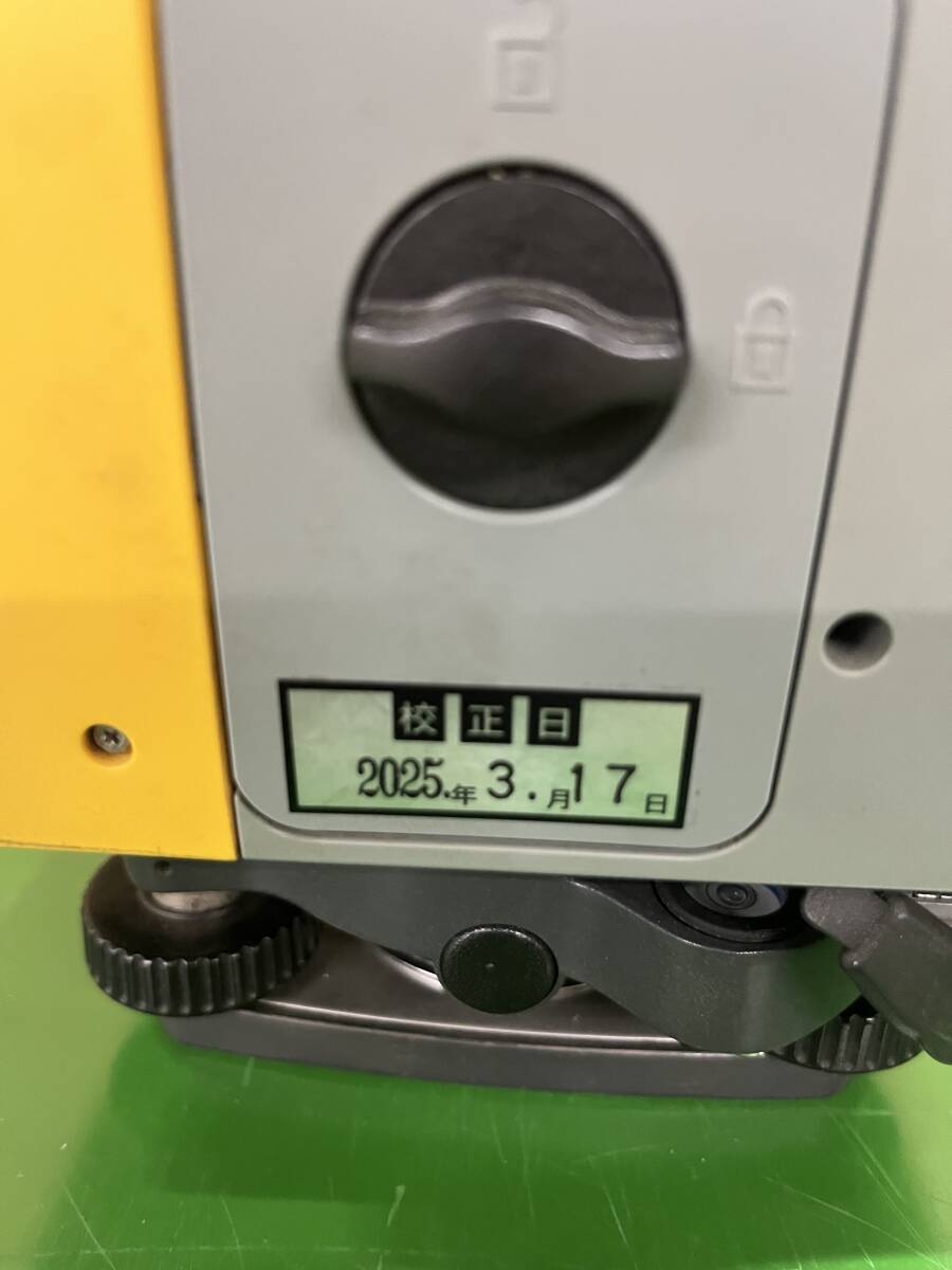 Trimble C5 Total Station with 4 Batteries and Charger (for parts or not working) [t1248894842]