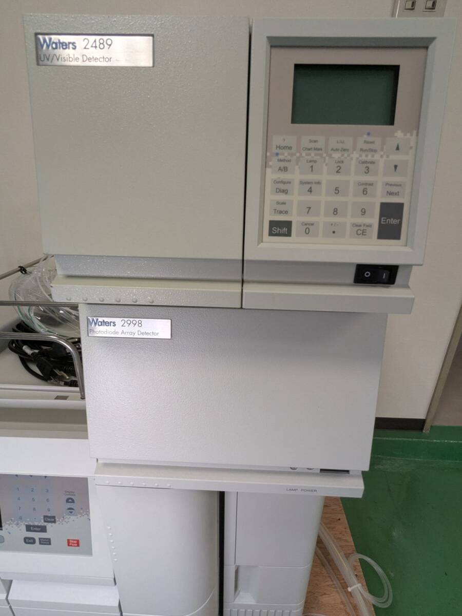 Waters e2695 HPLC Separation Module with UV/VIS Detector and PDA Detector 2489 2998 [t1249776598]