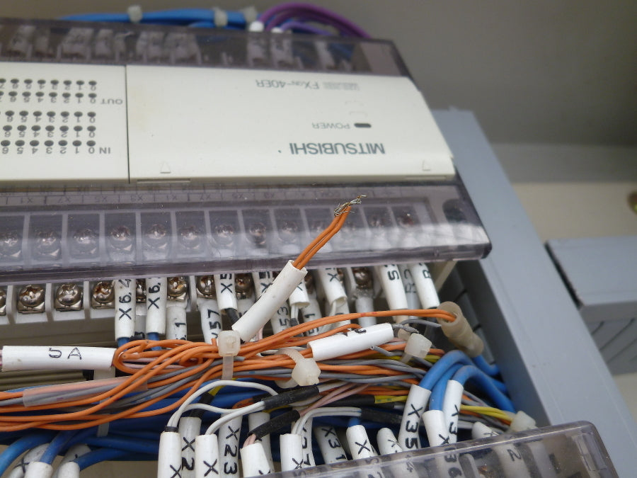 Mitsubishi FR-S520E-1.5K Inverter FXON-60MR FXON-40ER Sequencer [v1142322328]