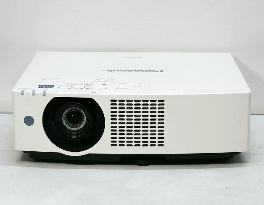 Panasonic PT-VMZ61J Laser Light Source Projector 6200 Lumens WUXGA 1920x1200 Remote Control [s1214121557]