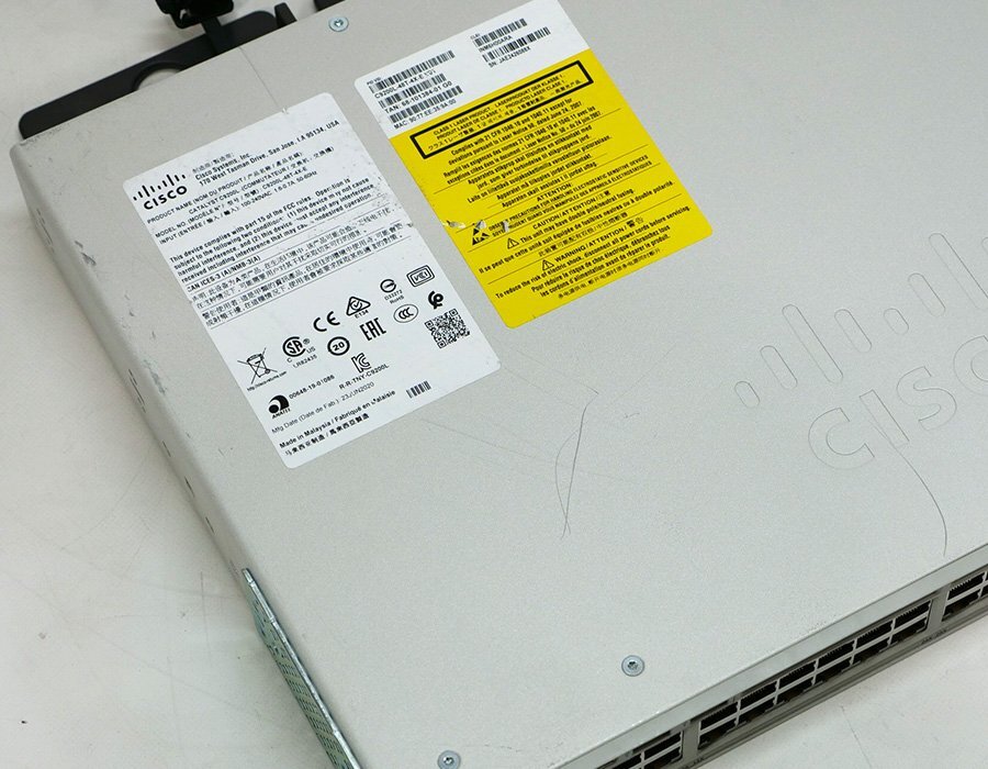 Cisco C9200L-48T-4X-E Switch [s1214122803]
