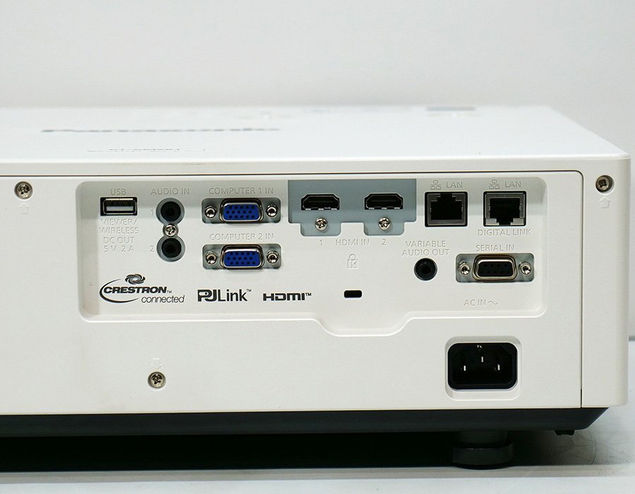 Panasonic PT-VMZ61J Laser Light Source Projector 6200 Lumens WUXGA 1920x1200 Remote Control [s1214121557]