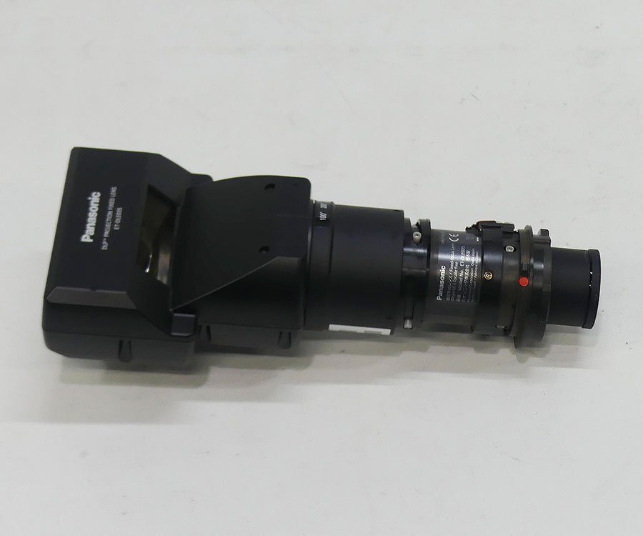 Panasonic ET-DLE035 Fixed Focus Lens Ultra Short Focus Lens for Projector [s1194291402]