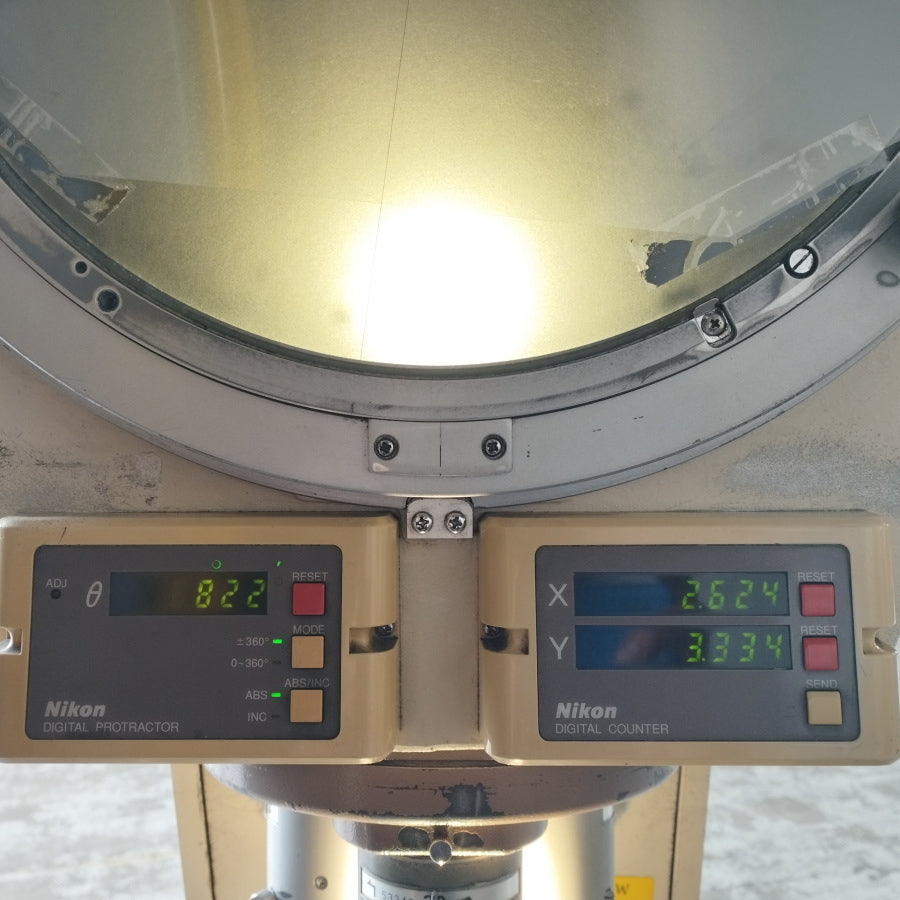 Nikon V-12B Projector [e1186725119]