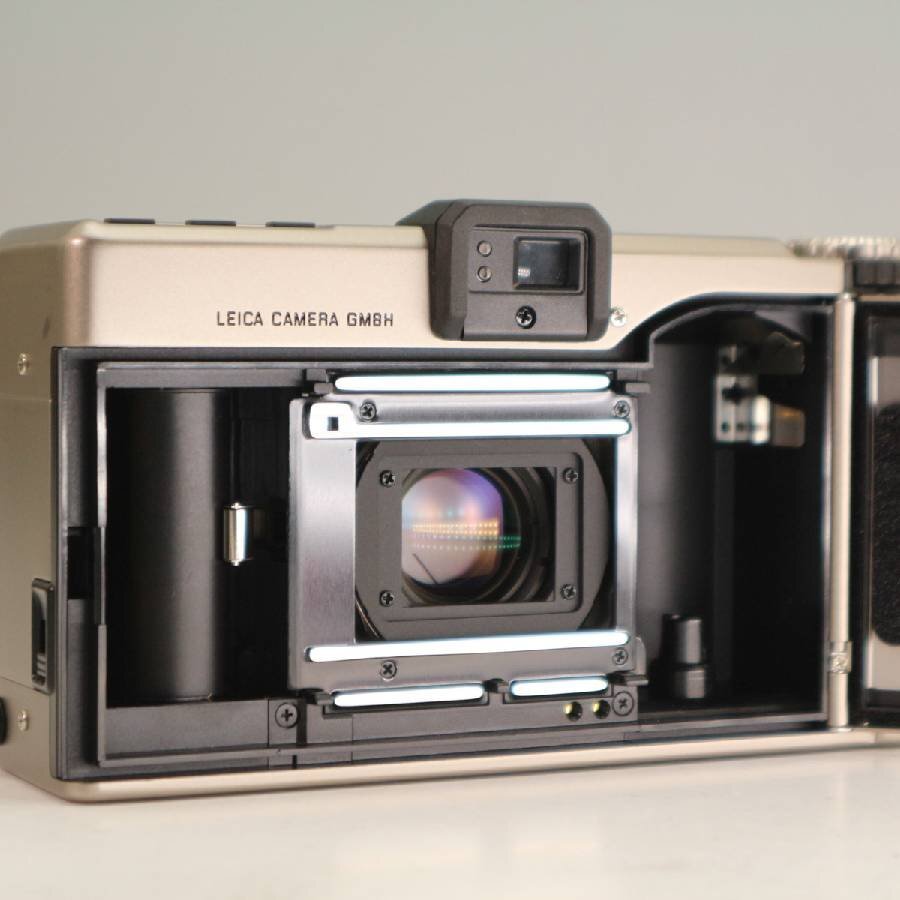 Leica Minilux Film Camera Body Gold F2.4 40mm [e1216370472]