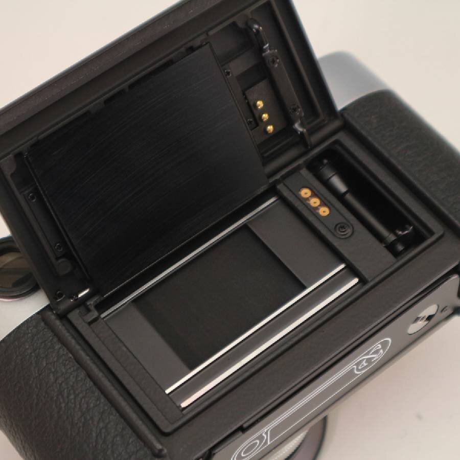 Leica M6 Rangefinder Camera Silver Body + KONICA HEXANON F2 35mm 397 Lens [g1220253754]