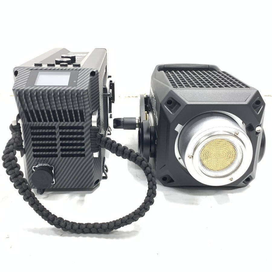 APUTURE Light Storm 600x Pro COB LED Light 2700K-6500K with Remote and Case [e1231654044]