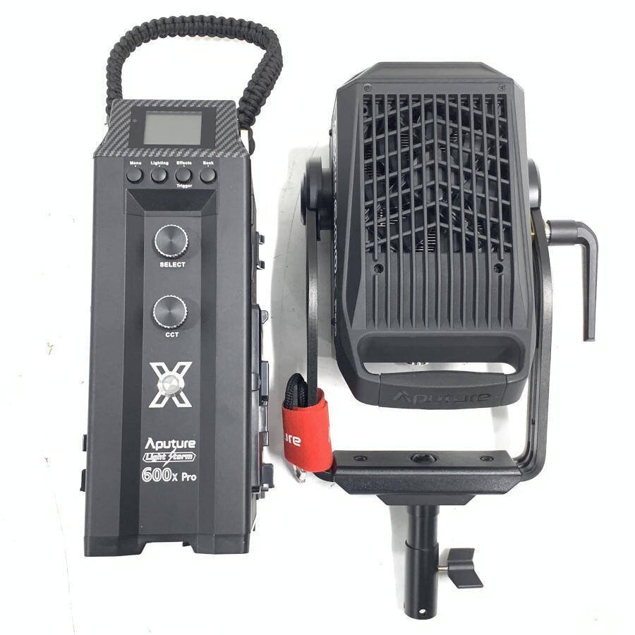 APUTURE Light Storm 600x Pro COB LED Light 2700K-6500K with Remote and Case [e1231654044]