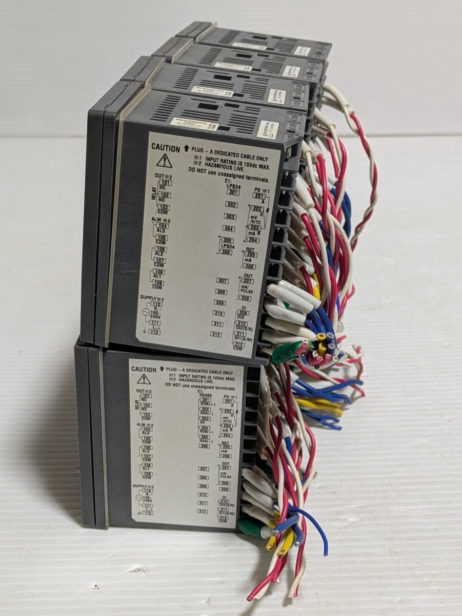 Yokogawa UT52A Digital Indicator Controller 15VA 50/60Hz 9 pcs [u1179330548]