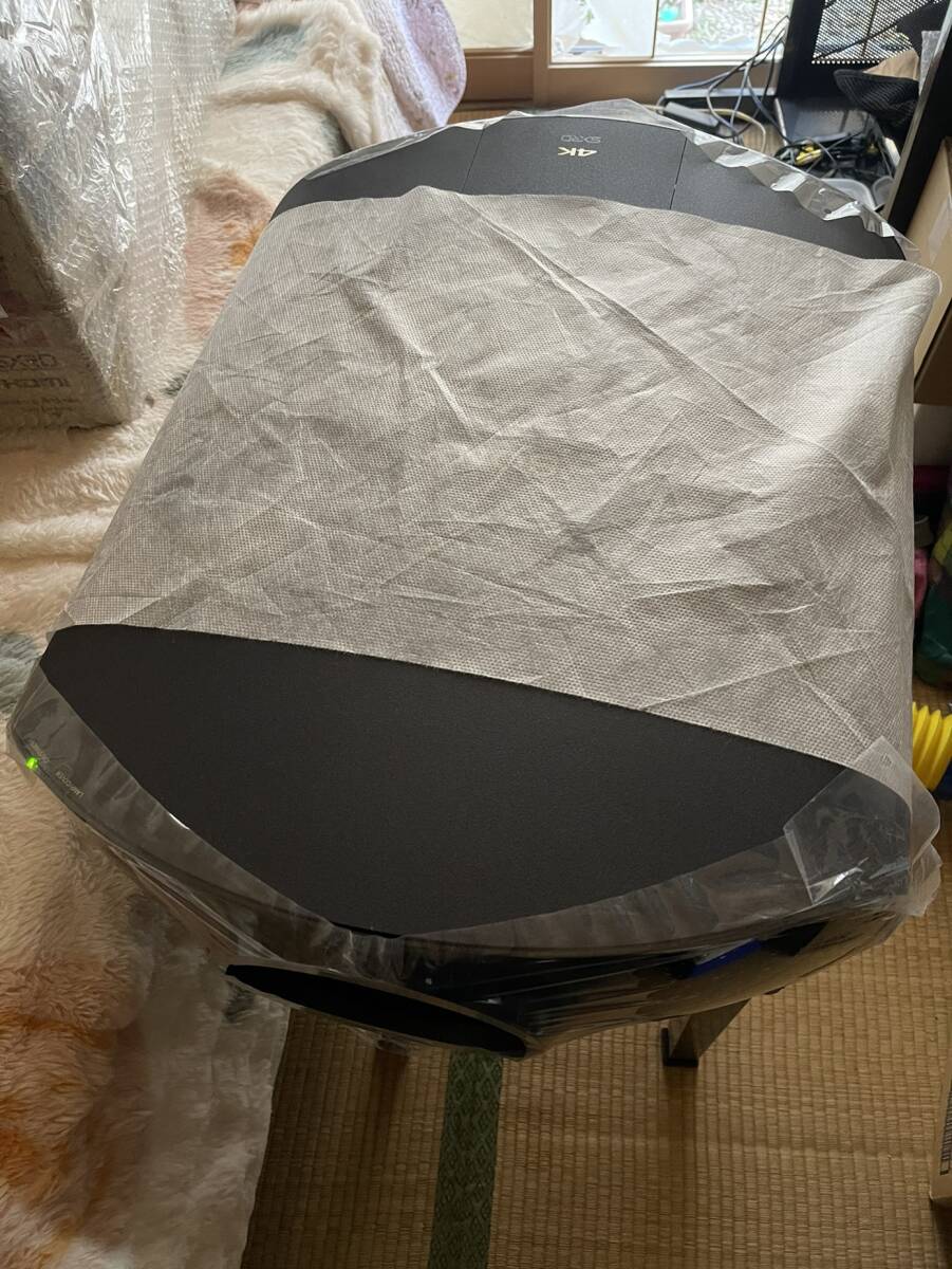 Sony VPL-VW1000ES 4K Native Projector [w1193579708]