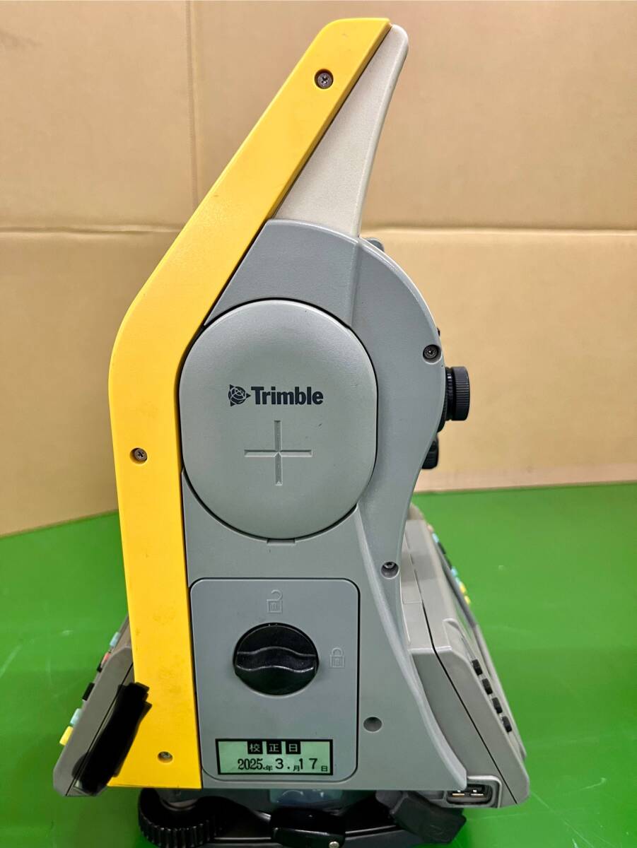 Trimble C5 Total Station with 4 Batteries and Charger (for parts or not working) [t1248894842]