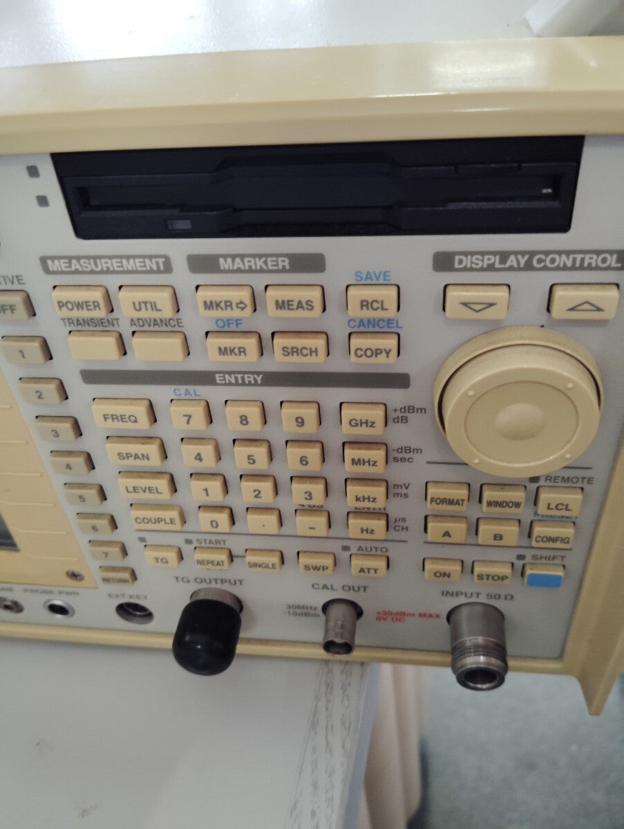 Advantest R3267 Spectrum Analyzer 100Hz-8GHz [t1232895657]