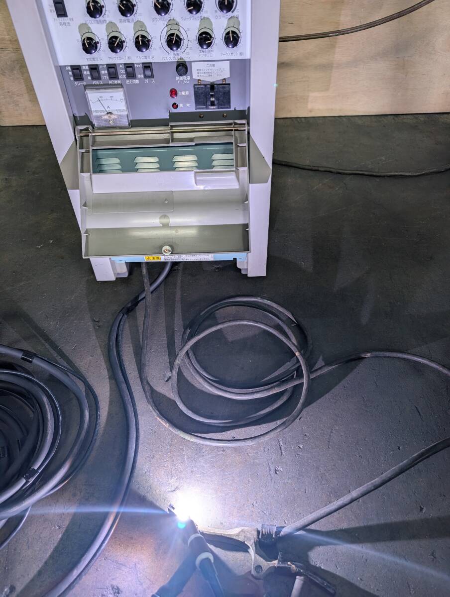 Daihen AVP-200P Inverter Elecon AC/DC TIG Welder [j1237772440]