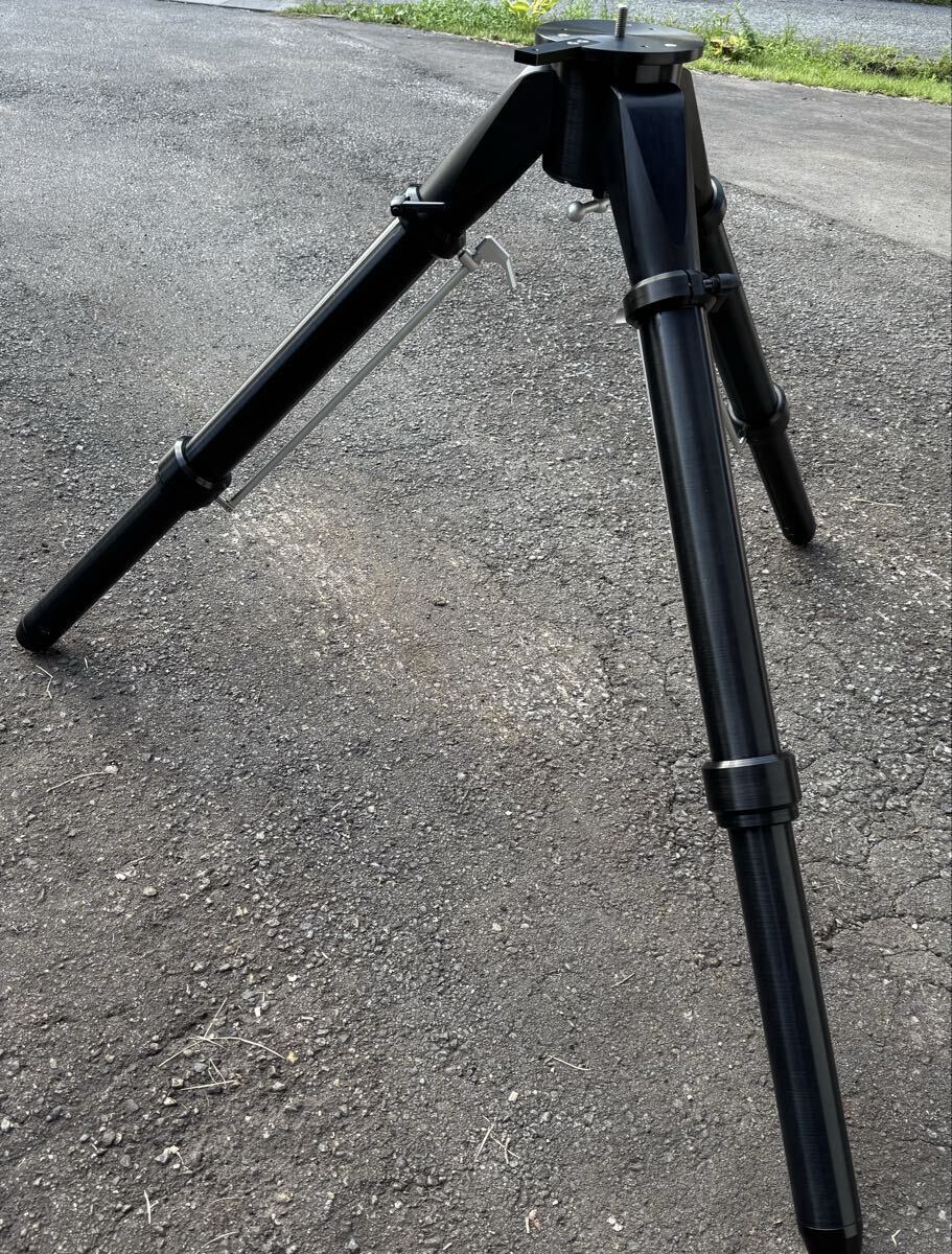 Meade Large Tripod Takahashi JP/NJP Equatorial Mount Adapter [p1198301913]