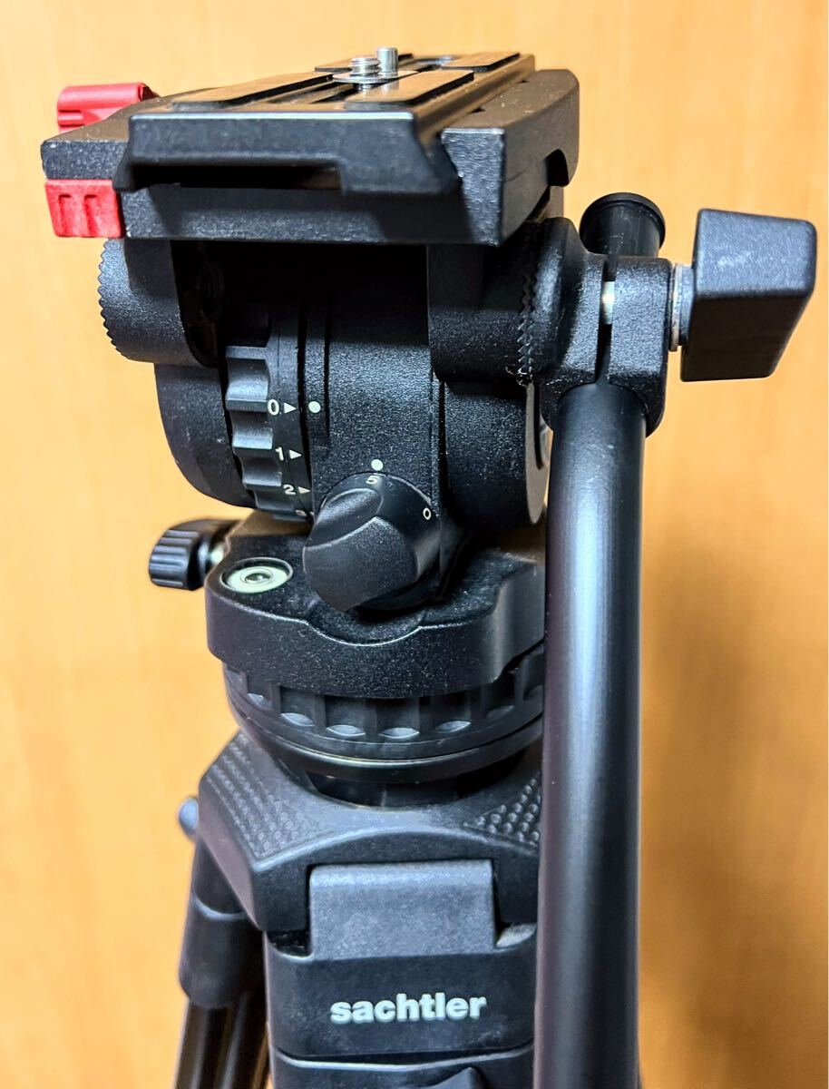 Sachtler FSB4 Premium Aluminum Tripod with Case and Box [h1213594670]
