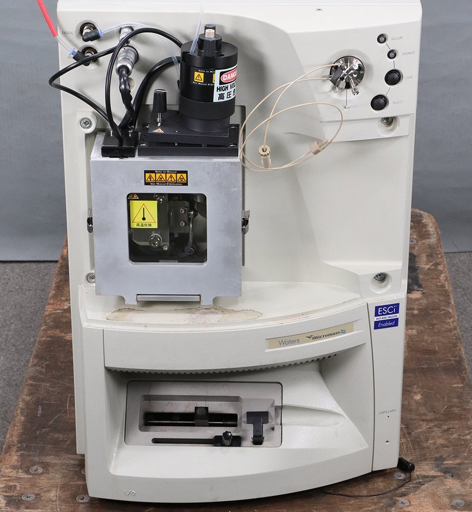 Waters 186002000 Mass Spectrometer [v1216866771]