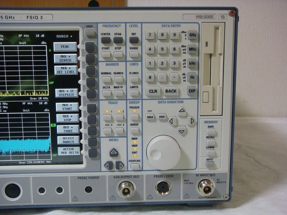 Rohde & Schwarz FSIQ3 Spectrum Analyzer 20Hz-3.5GHz with Tracking Generator [1100409157]