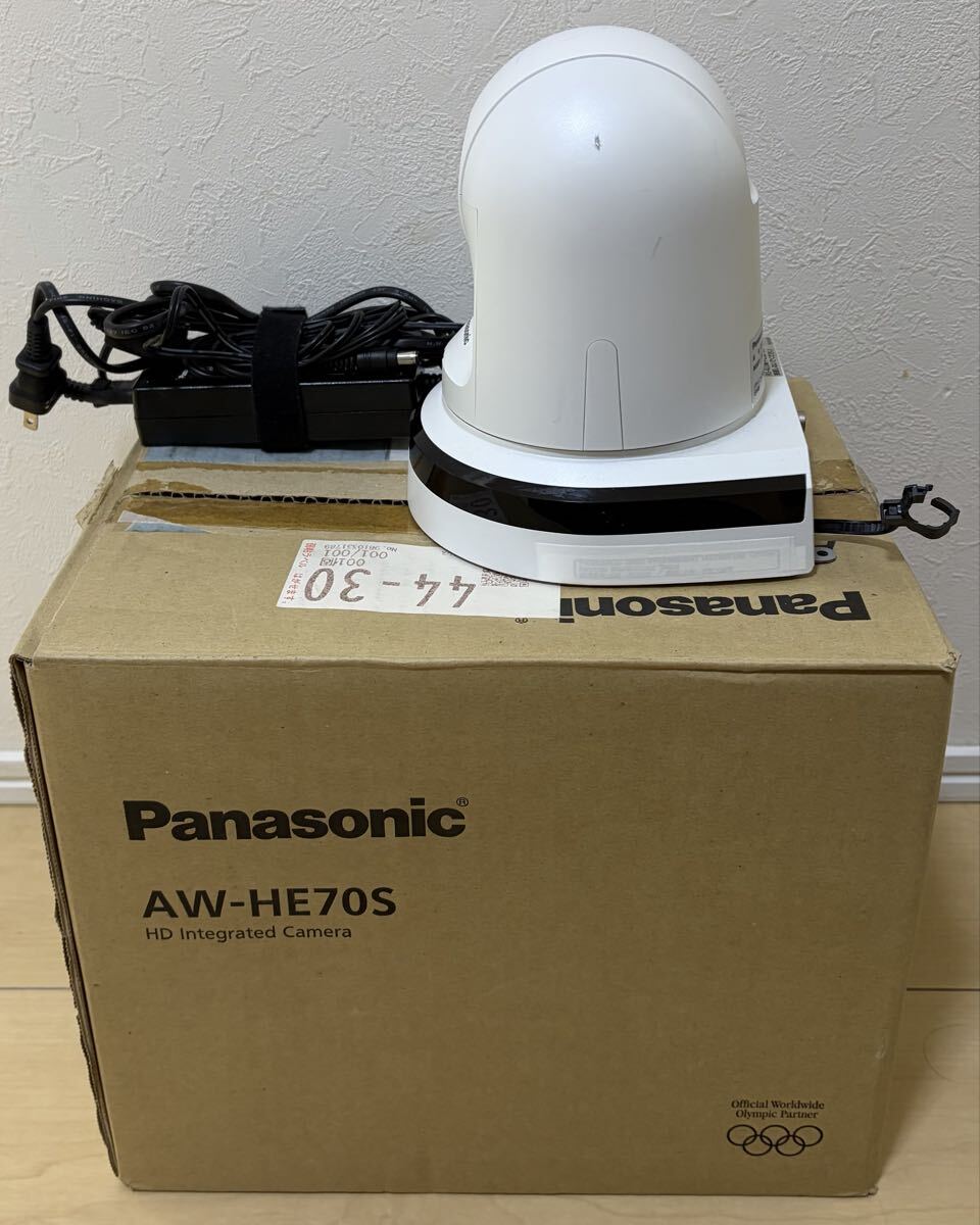 Panasonic AW-HE70SW PTZ Camera [g1218807427]