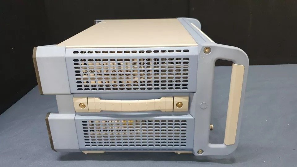 NBC R&S ZNB8 Vector Network Analyzer 9kHz to 8.5GHz 4 Ports [1162981697]