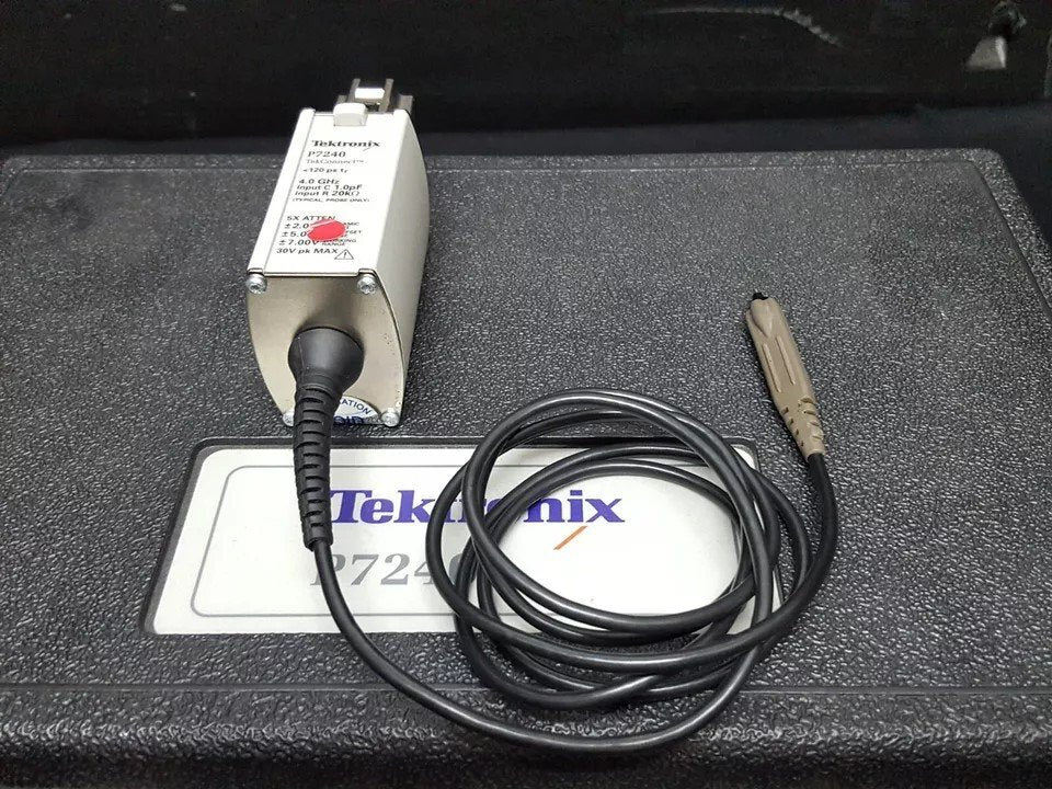 Tektronix P7240 4GHz Active Probe [v1140353849]