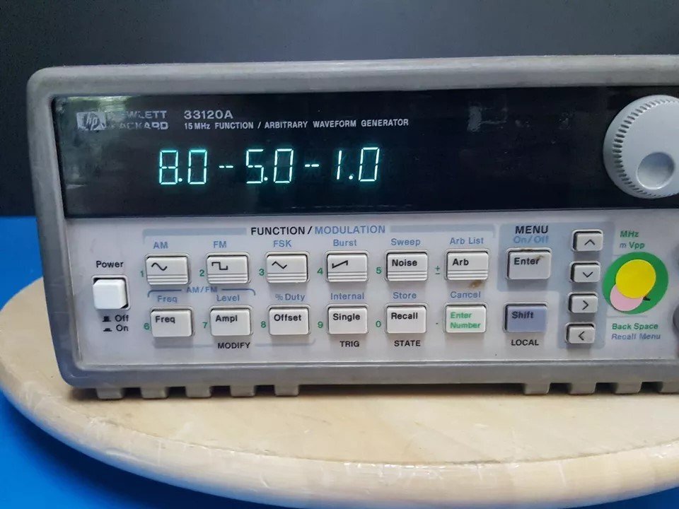 HP 33120A Function/Arbitrary Waveform Generator 15MHz [q1157293412]