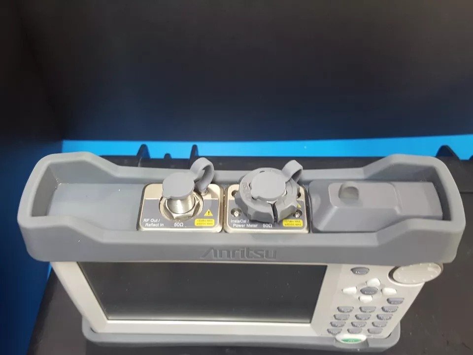 Anritsu S331L Handheld Cable and Antenna Analyzer 4GHz [m1160835358]