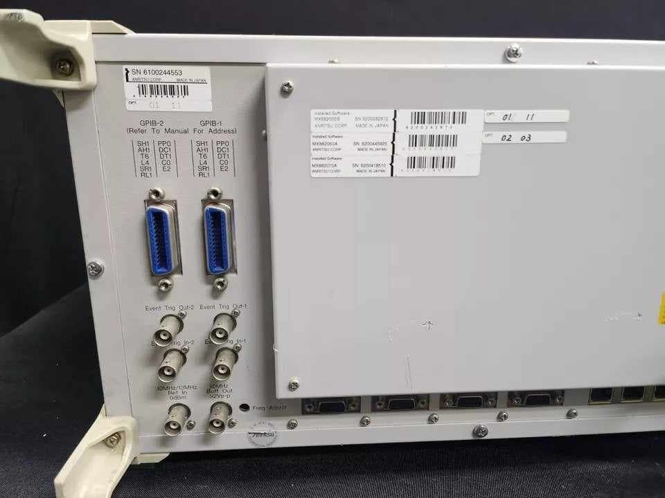 Anritsu MT8820A Radio Communication Analyzer Opt. 01 11 for Parts (for parts) [q1161007071]
